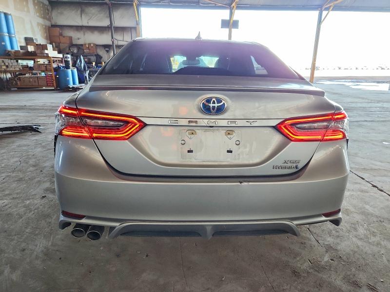 Продаж на аукціоні авто 2022 Toyota Camry Hybrid, vin: 4T1K31AKXNU039972, номер лоту: 74227345