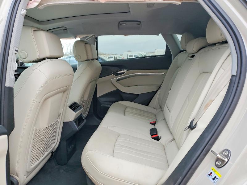 Aukcja sprzedaży 2021 Audi E-tron S P, vin: WA1LAAGE6MB016144, numer aukcji: 74417715