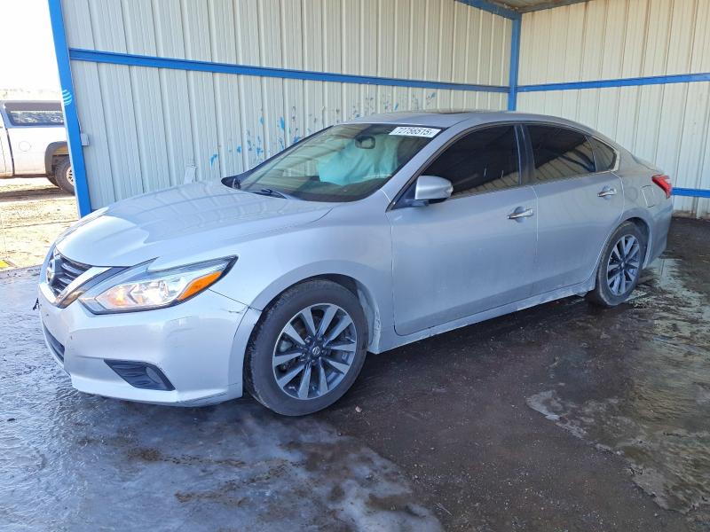 2017 Nissan Altima მანქანა იყიდება აუქციონზე, vin: 1N4AL3AP7HC185592, აუქციონის ნომერი: 72756515