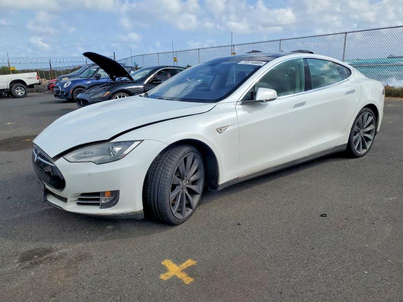 72875385 :رقم المزاد ، 5YJSA1S18EFP43340 vin ، 2014 Tesla Model S مزاد بيع