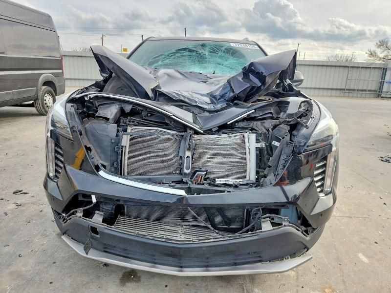72240155 :رقم المزاد ، 1GYFZCR43KF144983 vin ، 2019 Cadillac Xt4 مزاد بيع