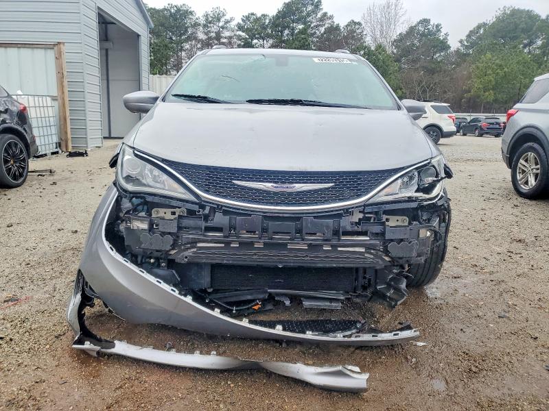 72239315 :رقم المزاد ، 2C4RC1BG0LR280074 vin ، 2020 Chrysler Pacifica مزاد بيع