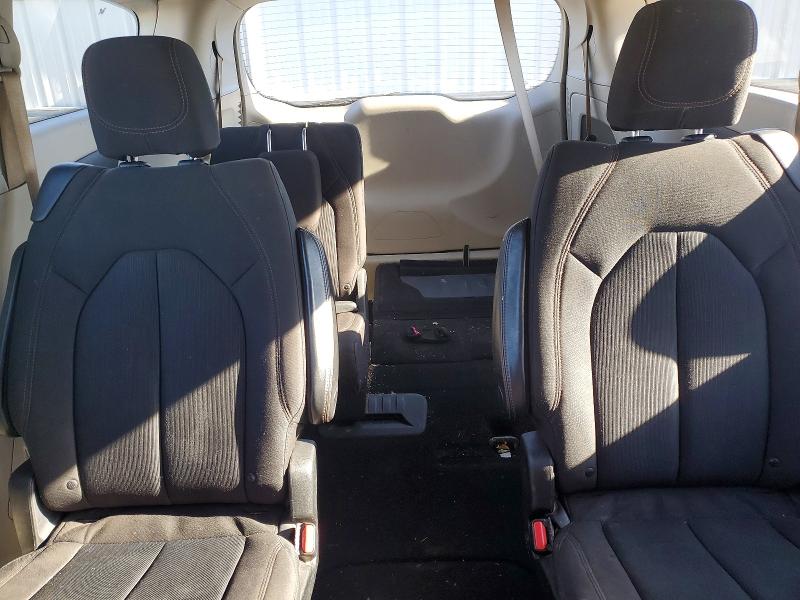 98891375 :رقم المزاد ، 2C4RC1CGXHR553687 vin ، 2017 Chrysler Pacifica مزاد بيع