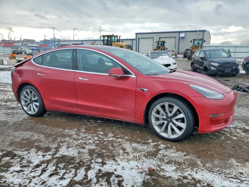 73057975 :رقم المزاد ، 5YJ3E1EA6JF011027 vin ، 2018 Tesla Model 3 مزاد بيع