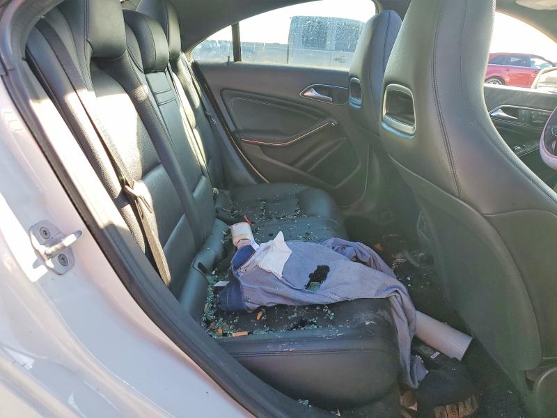73512915 :رقم المزاد ، WDDSJ4EB8FN165268 vin ، 2015 Mercedes-benz Cla مزاد بيع