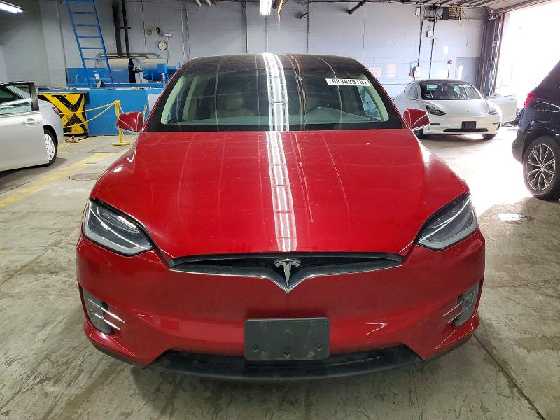 Продажа на аукционе авто 2018 Tesla Model X, vin: 5YJXCDE25JF143682, номер лота: 98389875