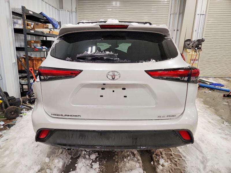 2022 Toyota Highlander მანქანა იყიდება აუქციონზე, vin: 5TDGZRBH1NS248872, აუქციონის ნომერი: 74288345