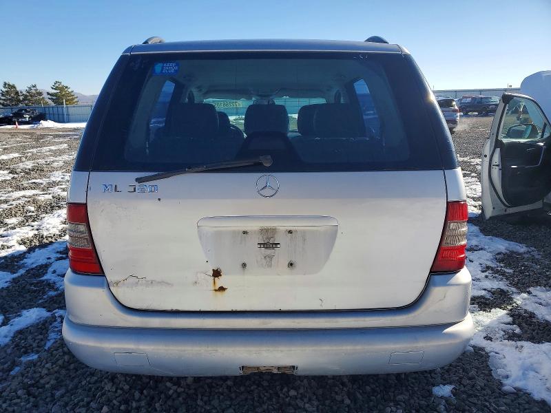 72266105 :رقم المزاد ، 4JGAB54E6YA210542 vin ، 2000 Mercedes-benz Ml مزاد بيع