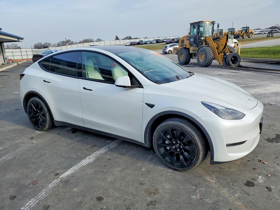 2023 Tesla Model Y მანქანა იყიდება აუქციონზე, vin: 7SAYGDEE0PF844550, აუქციონის ნომერი: 75658115