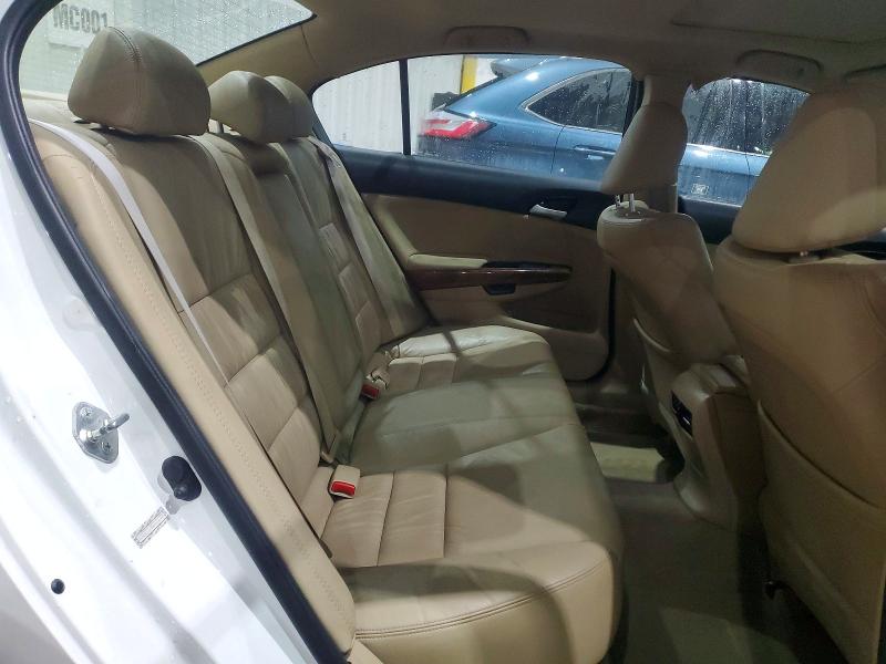 73757945 :رقم المزاد ، 1HGCP3F84CA001725 vin ، 2012 Honda Accord مزاد بيع