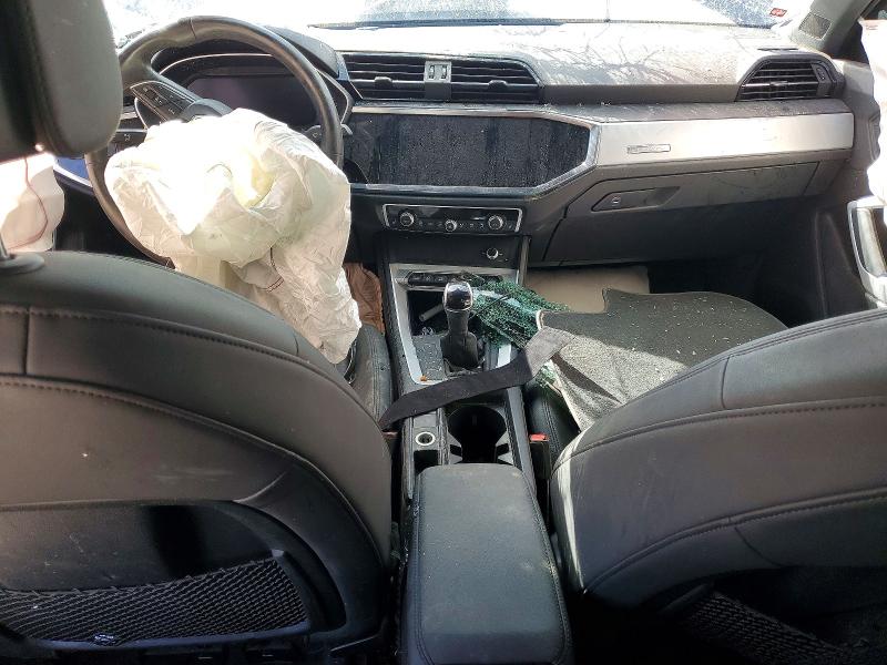 74458405 :رقم المزاد ، WA1AUCF39M1075012 vin ، 2021 Audi Q3 مزاد بيع
