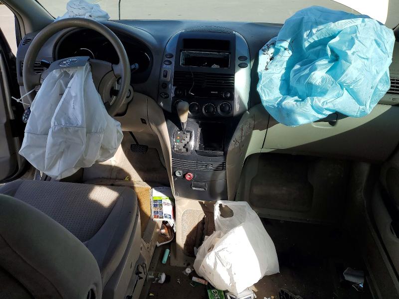 74264405 :رقم المزاد ، 5TDKK4CC8AS337076 vin ، 2010 Toyota Sienna مزاد بيع