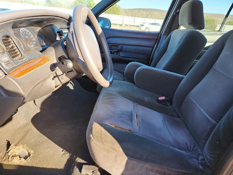 98990155 :رقم المزاد ، 2FAFP73W45X114354 vin ، 2005 Ford Crown Victoria مزاد بيع