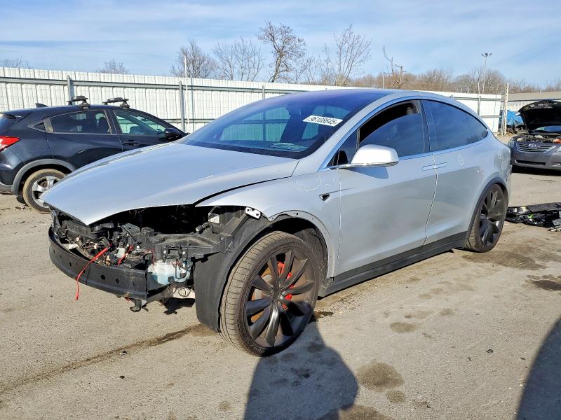 Продажа на аукционе авто 2016 Tesla Model X, vin: 5YJXCBE44GF008174, номер лота: 96108645