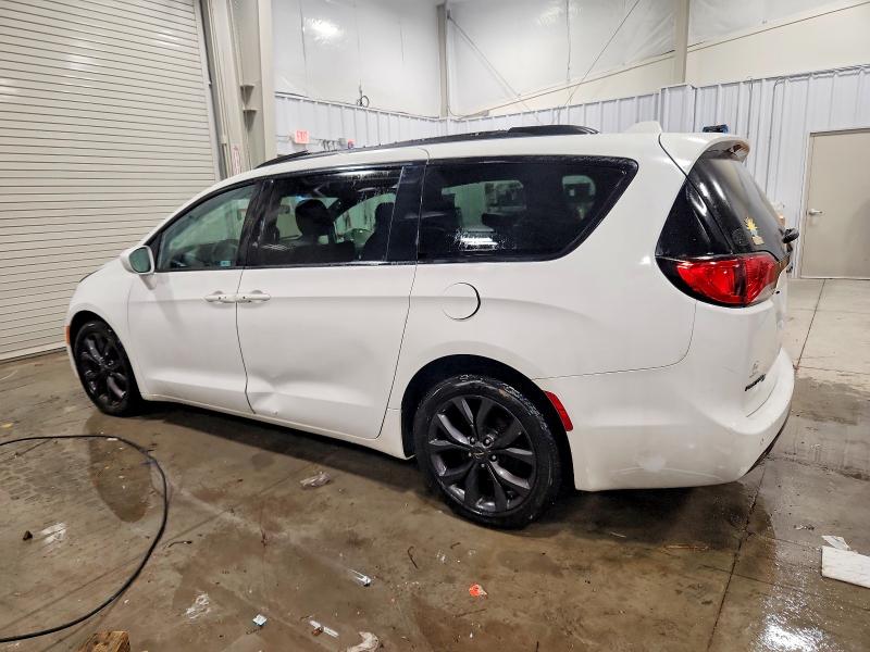 Продажа на аукционе авто 2018 Chrysler Pacifica, vin: 2C4RC1EG4JR260998, номер лота: 99466945