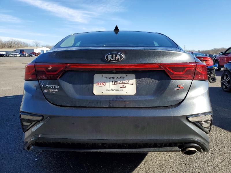 2019 Kia Forte მანქანა იყიდება აუქციონზე, vin: 3KPF34AD5KE015050, აუქციონის ნომერი: 72758335
