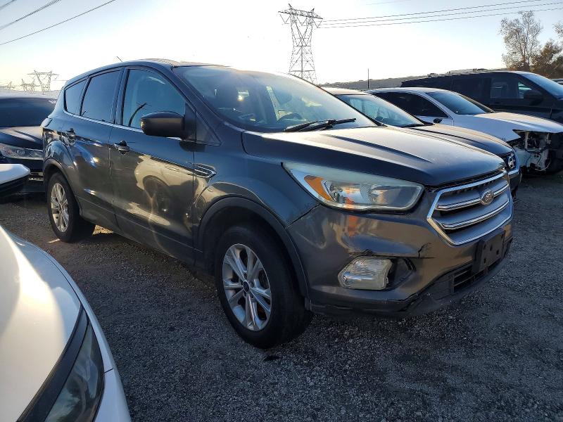 96409955 :رقم المزاد ، 1FMCU0G95HUA82832 vin ، 2017 Ford Escape مزاد بيع