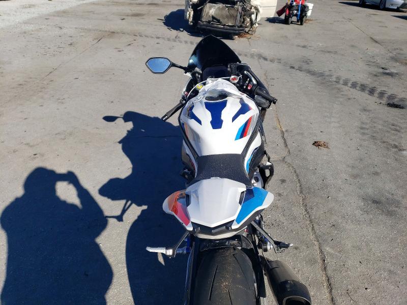73411525 :رقم المزاد ، WB10E710XM6E19923 vin ، 2021 Bmw M 1000 R مزاد بيع
