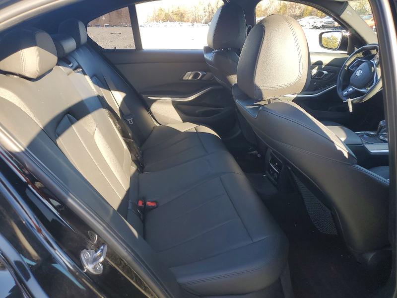 Продаж на аукціоні авто 2019 Bmw Motorrad 330i, vin: WBA5R1C51KFH21288, номер лоту: 99124145