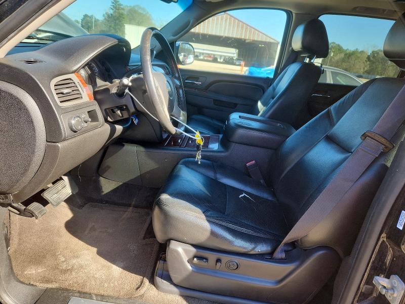 73136685 :رقم المزاد ، 1GNSCKE0XDR227547 vin ، 2013 Chevrolet Suburban مزاد بيع