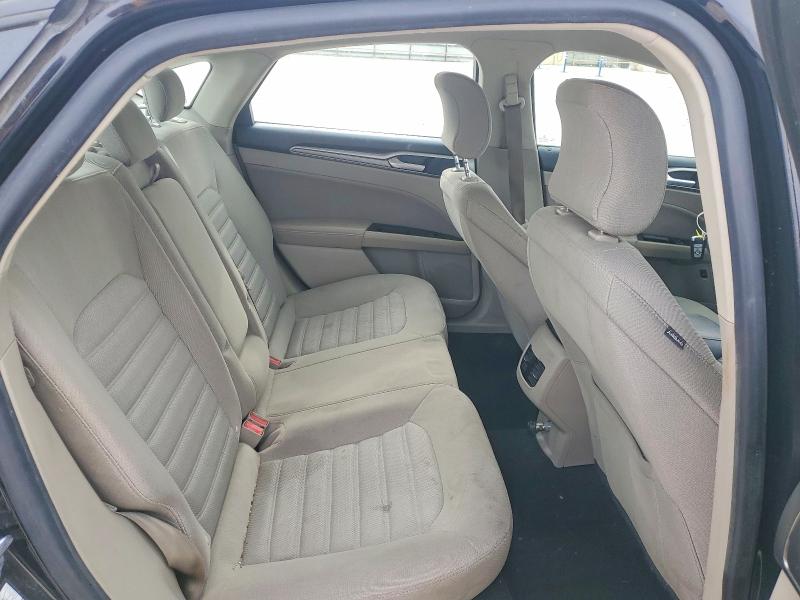 75453155 :رقم المزاد ، 3FA6P0LU9KR207077 vin ، 2019 Ford Fusion Se مزاد بيع