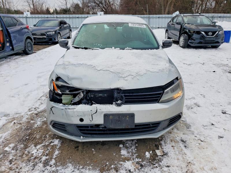 72312805 :رقم المزاد ، 3VW2K7AJ5CM411802 vin ، 2012 Volkswagen Jetta مزاد بيع