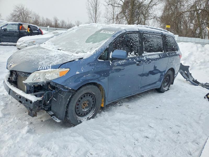2015 Toyota Sienna მანქანა იყიდება აუქციონზე, vin: 5TDKK3DC1FS565503, აუქციონის ნომერი: 98424215