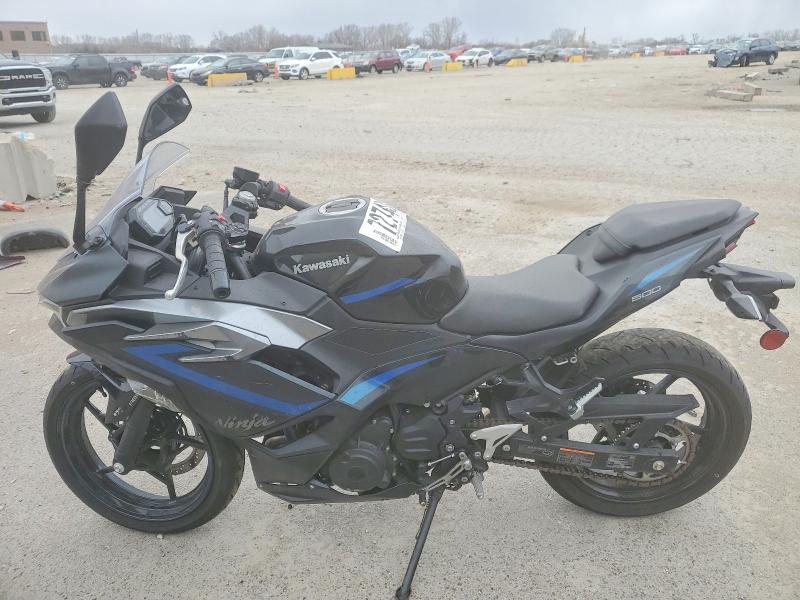 72744325 :رقم المزاد ، ML5EXGG15SDA63113 vin ، 2025 Kawasaki Ex500 مزاد بيع