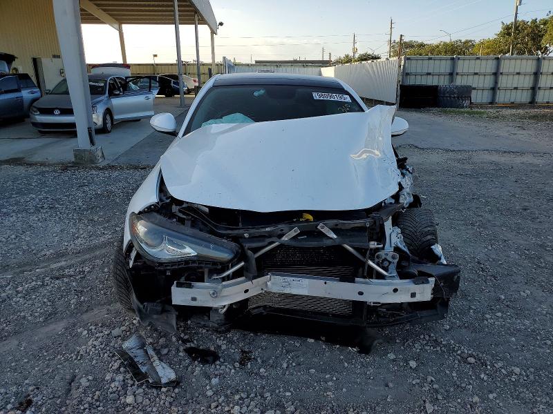 Продаж на аукціоні авто 2018 Alfa Romeo Giulia Q4, vin: ZARFAEDN1J7573529, номер лоту: 76475085