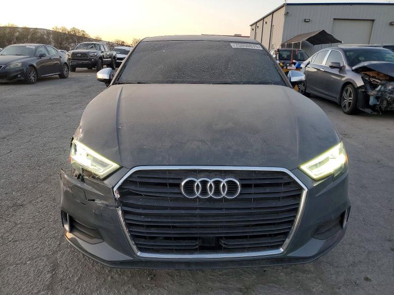 Продаж на аукціоні авто 2017 Audi S3, vin: WAUB1GFF6H1033789, номер лоту: 75000875