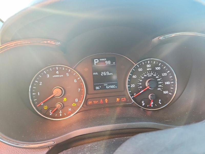 99852255 :رقم المزاد ، 3KPFK4A77HE129721 vin ، 2017 Kia Forte مزاد بيع