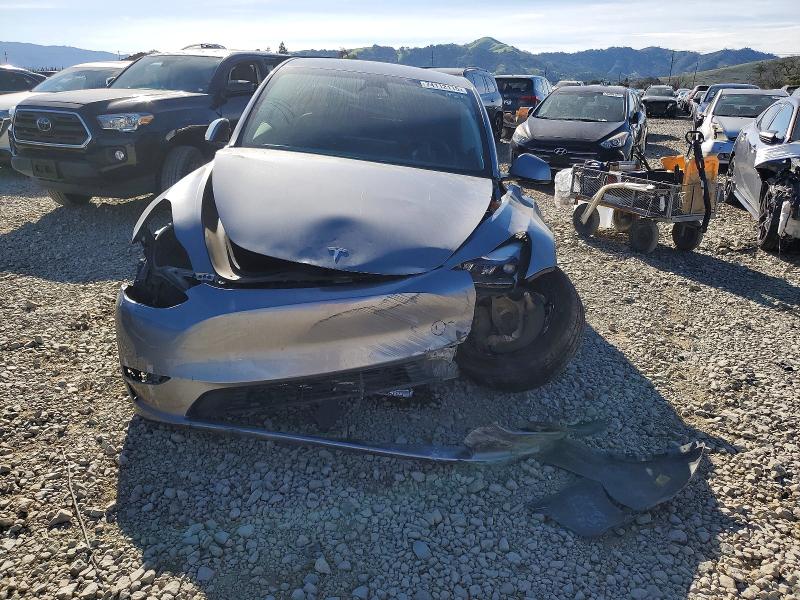 74112115 :رقم المزاد ، 7SAYGDED0SF227861 vin ، 2025 Tesla Model Y مزاد بيع