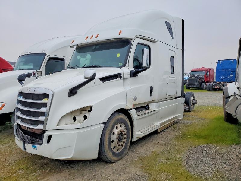 Продажа на аукционе авто 2020 Freightliner Cascadia 1, vin: 3AKJHHDR1LSLL9001, номер лота: 73658915
