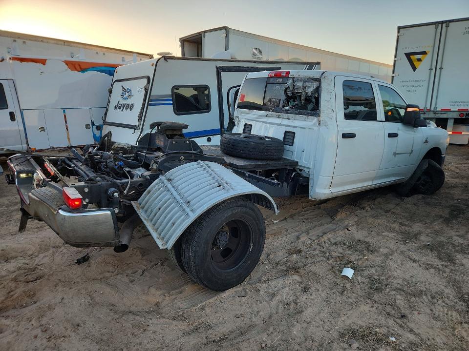 94480945 :رقم المزاد ، 3C63RRGL2RG214978 vin ، 2024 Ram 3500 مزاد بيع