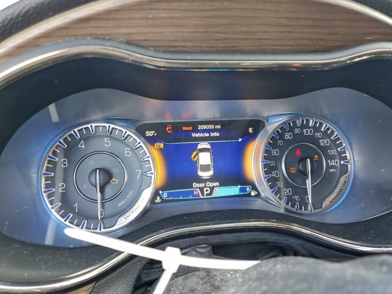 2015 Chrysler 200 მანქანა იყიდება აუქციონზე, vin: 1C3CCCEG4FN511142, აუქციონის ნომერი: 94073955