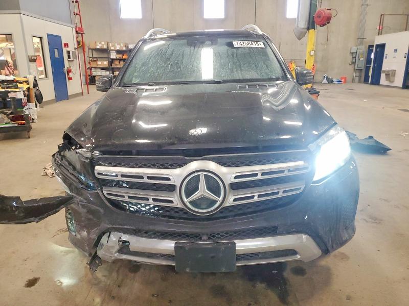 74258415 :رقم المزاد ، 4JGDF6EE7HA812565 vin ، 2017 Mercedes-benz Gls مزاد بيع