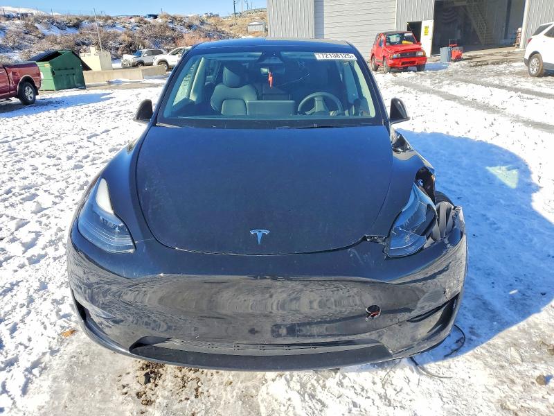 2024 Tesla Model Y მანქანა იყიდება აუქციონზე, vin: 7SAYGDEF4RF161293, აუქციონის ნომერი: 72138125