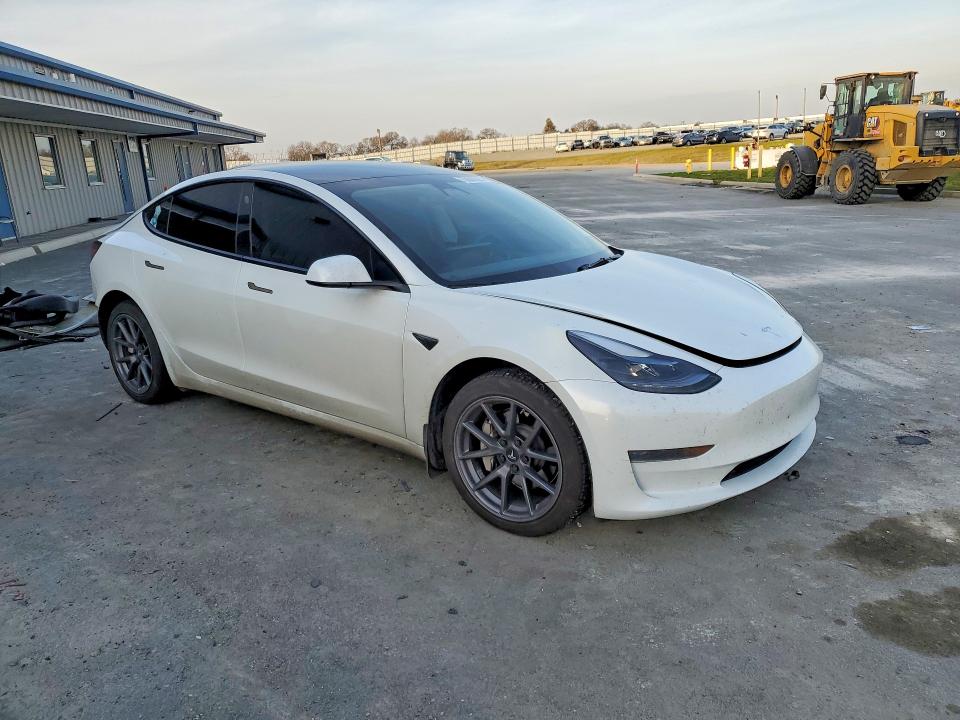 Продажа на аукционе авто 2023 Tesla Model 3, vin: 5YJ3E1EA4PF593394, номер лота: 73606565