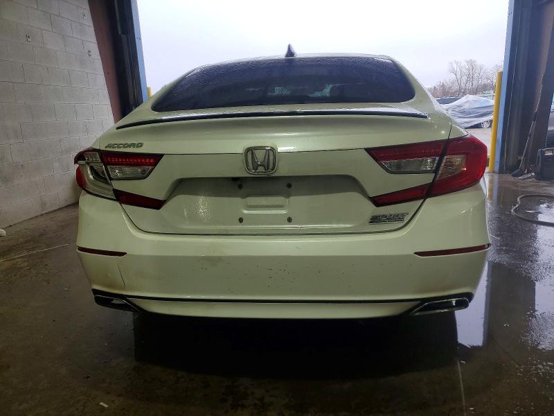 Продаж на аукціоні авто 2022 Honda Accord, vin: 1HGCV1F42NA070911, номер лоту: 99632525