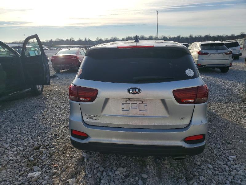 2019 Kia Sorento მანქანა იყიდება აუქციონზე, vin: 5XYPGDA53KG560314, აუქციონის ნომერი: 99754665