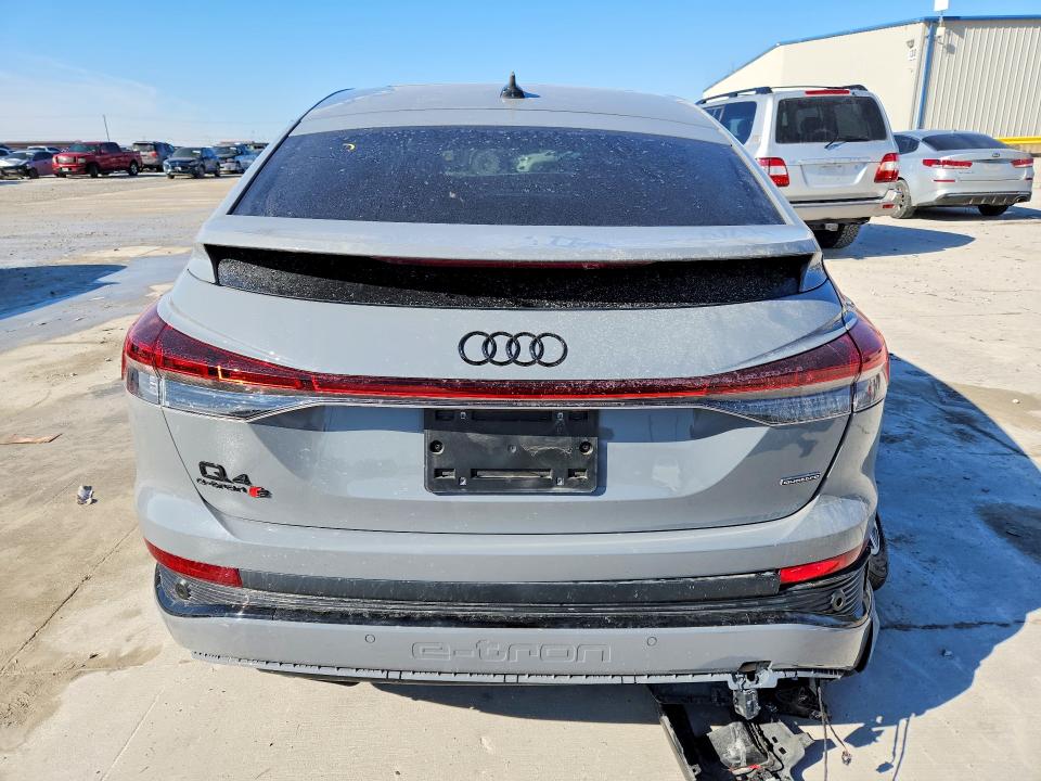 75157835 :رقم المزاد ، WA13UBFZ8RP060030 vin ، 2024 Audi Q4 E-tron مزاد بيع