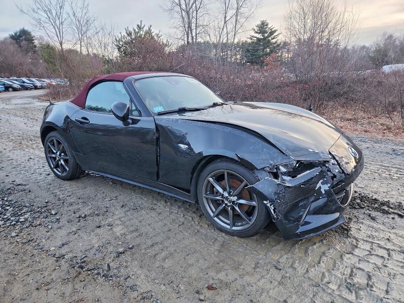 72460765 :رقم المزاد ، JM1NDAD71J0202578 vin ، 2018 Mazda Mx-5 Miata مزاد بيع