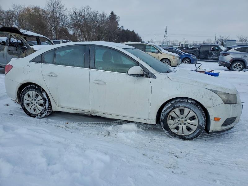 2013 Chevrolet Cruze მანქანა იყიდება აუქციონზე, vin: 1G1PC5SBXD7325648, აუქციონის ნომერი: 72202395