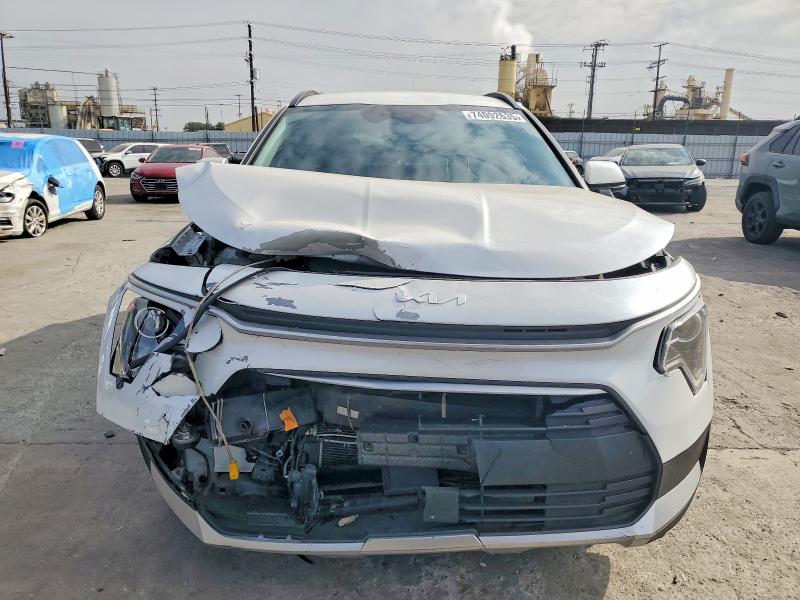 74092635 :رقم المزاد ، KNDCR3LE4P5048271 vin ، 2023 Kia Niro مزاد بيع