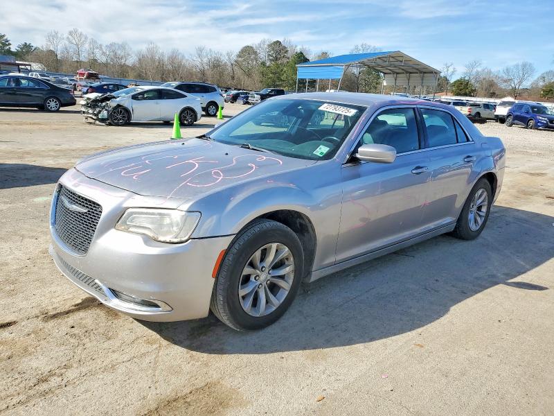 72793725 :رقم المزاد ، 2C3CCAAG3FH838215 vin ، 2015 Chrysler 300 مزاد بيع