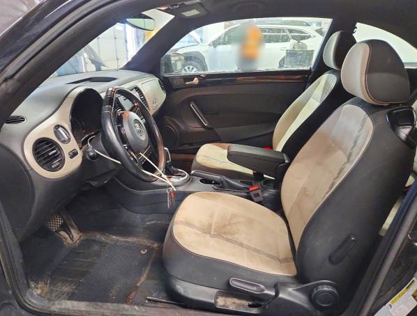 Aukcja sprzedaży 2018 Volkswagen Beetle, vin: 3VWFD7ATXJM706002, numer aukcji: 74003145