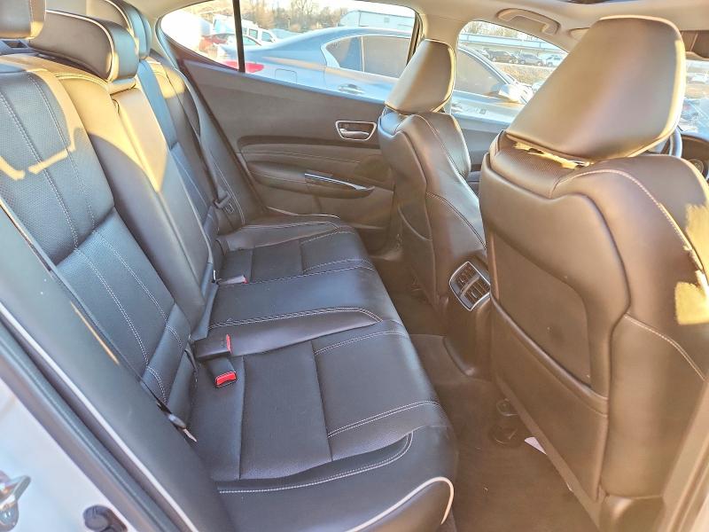 Продажа на аукционе авто 2018 Acura Tlx Tech, vin: 19UUB3F54JA001598, номер лота: 99632195