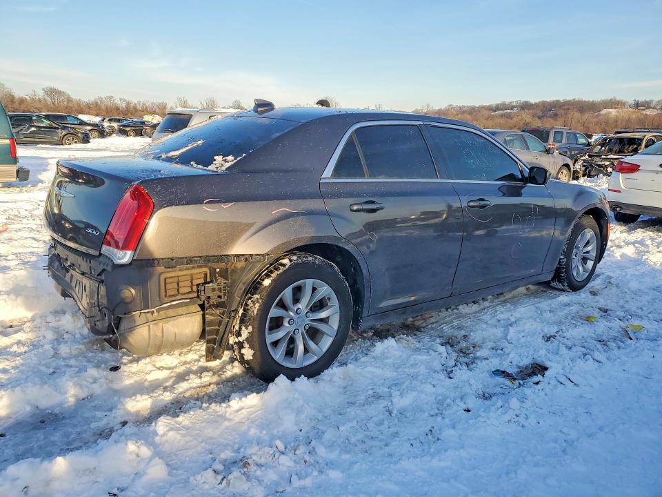 Продажа на аукционе авто 2018 Chrysler 300, vin: 2C3CCAAG6JH321032, номер лота: 73012685
