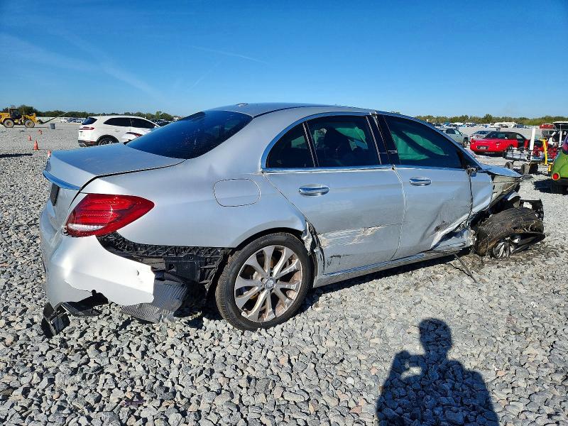 99831035 :رقم المزاد ، WDDZF4JB8HA102333 vin ، 2017 Mercedes-benz E مزاد بيع