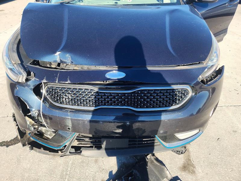 74825655 :رقم المزاد ، KNDCC3LD8J5210127 vin ، 2018 Kia Niro مزاد بيع